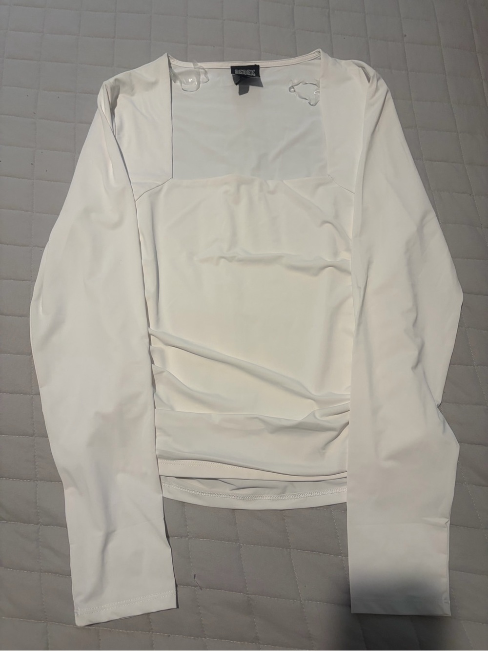 Derek Heart White Square Neck Long Sleeve Top